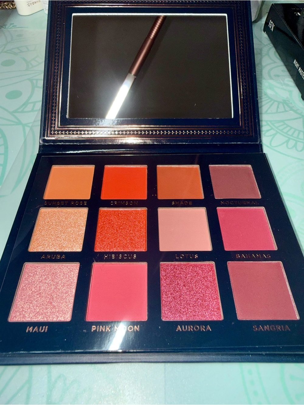 Ace Beaute - Scarlet Dusk Eyeshadow Palette
